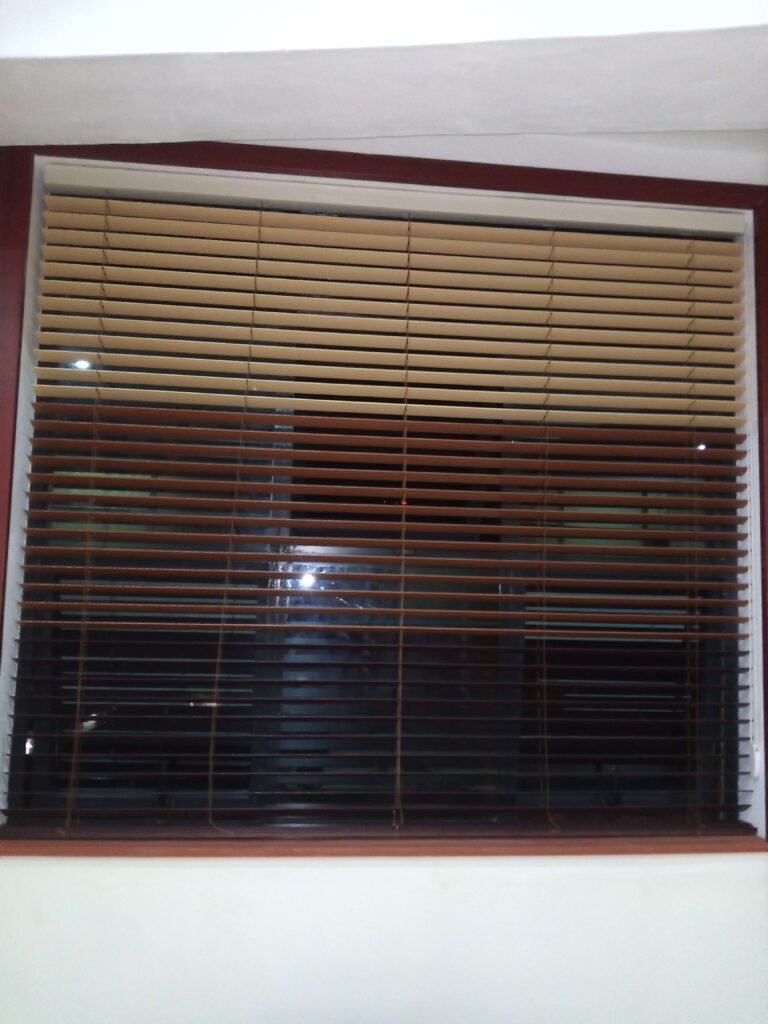 WOOD BLINDS